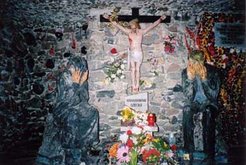 The moral teaching of the Catholic Church on abortion is vividly conveyed at the "Golgotha" of Lichen. The text surrounding the foetus reads "Mummy, Daddy, my Polish nation, do not kill me, doctor, nurse!" The adjacent grotto is dedicated to the unborn child.