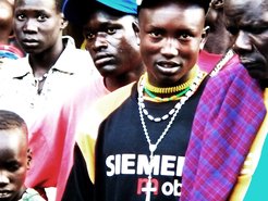 Junge Toposa der urbanisierten 5%, Kapoeta, Südsudan, 2008.