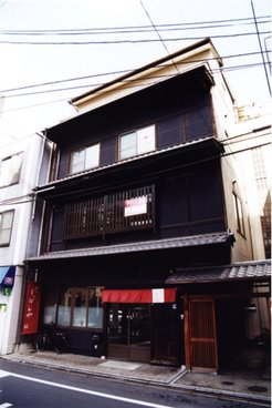 Photo 36.
