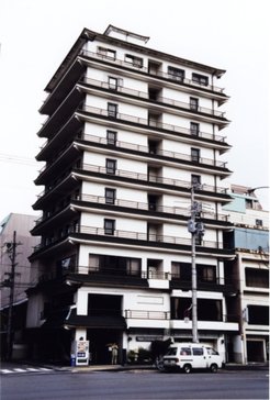 Photo 71.