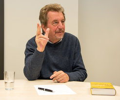 Hans Joas warnt vor der Verwendung der drei Begriffe Rationalisierung, Modernisierung und funktionale Differenzierung.