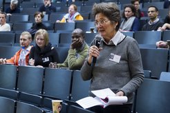 Lale Yalçın-Heckmann at the general Meeting of the DGV (henceforth DGSKA).