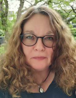 Jacqueline Knörr is Visiting Professor at the Department of Social Sciences at the École normale supérieure.